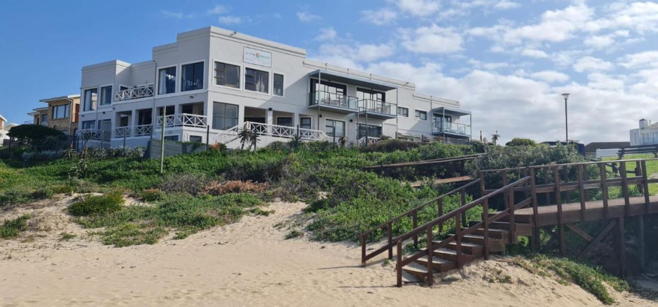 On The Beach Guesthouse Jeffreys Bay Exteriér fotografie