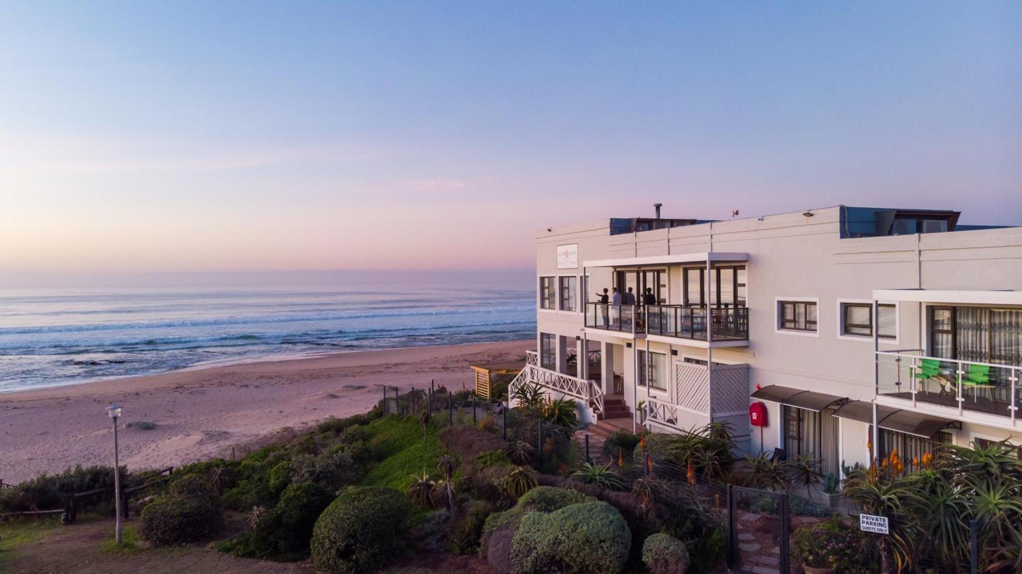 On The Beach Guesthouse Jeffreys Bay Exteriér fotografie