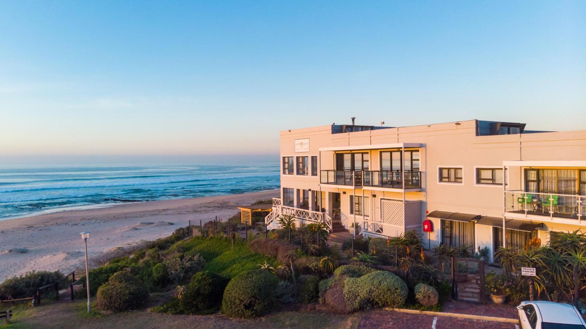 On The Beach Guesthouse Jeffreys Bay Exteriér fotografie